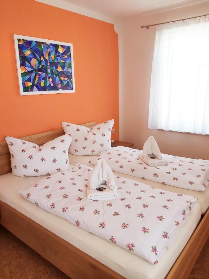 Cosis Ferienwohnung โฮห์นสไตน์ ภายนอก รูปภาพ